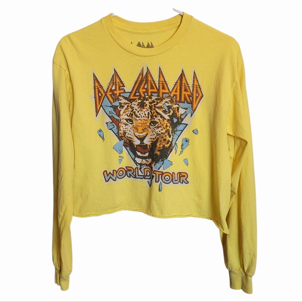 Def Leppard World Tour Long Sleeve Cropped Graphic Tee - Size S/M